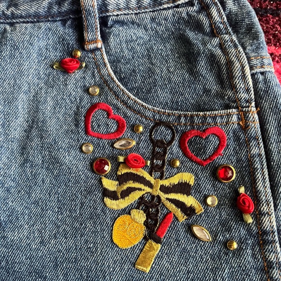 High Waisted Jean Short - Picture 4 of 10